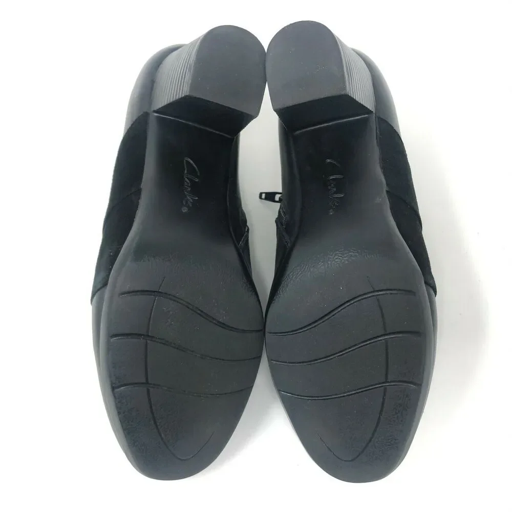 Clarks Bendables Bootie Womens 9.5 M Black Leather Suede Side‎ Zip Heel
